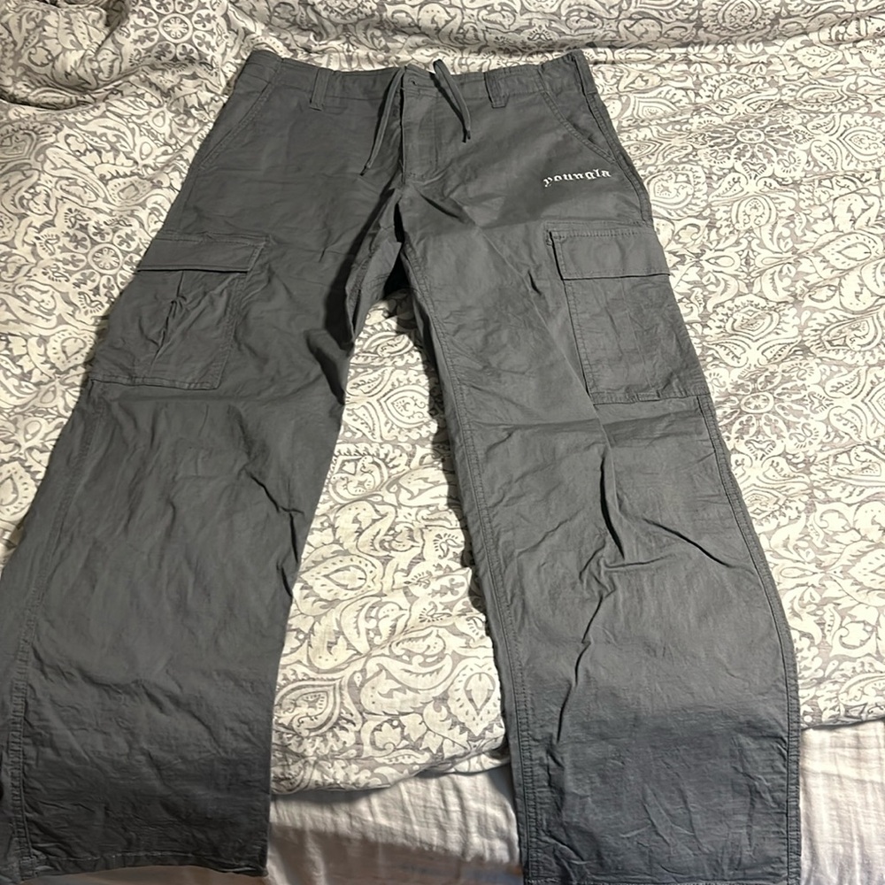 YoungLA cargos